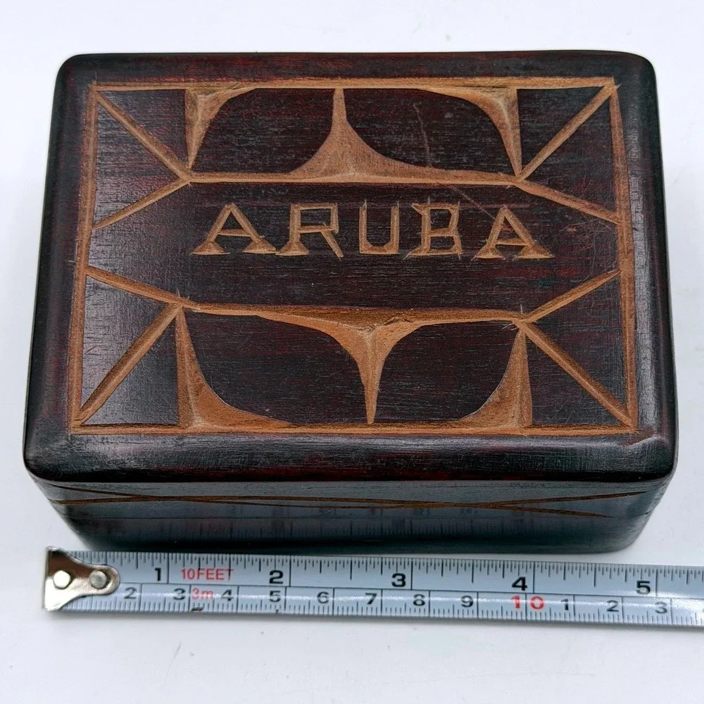 Vintage Aruba Hand Carved Wood Trinket Box Dark Mahogany Finish Souvenir